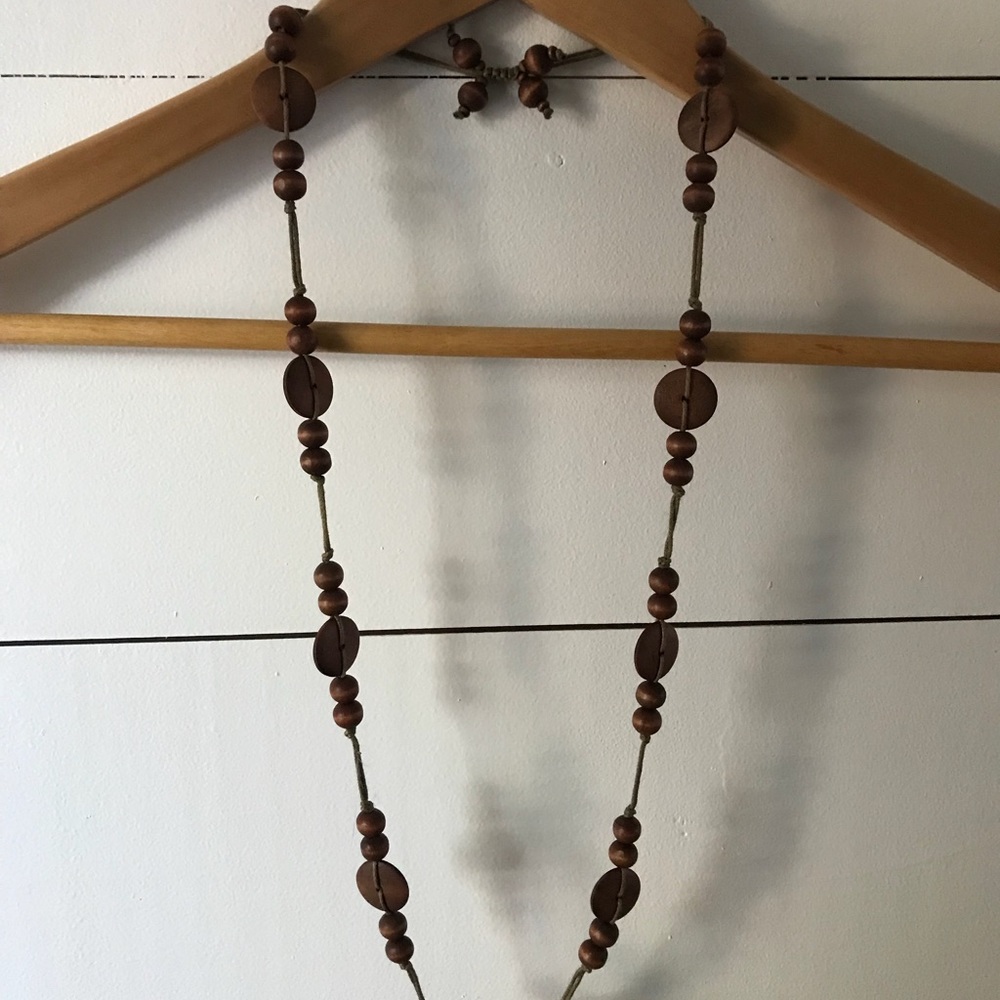 🎉5 FOR $25 sale 🎉 Cute wooden bead necklace